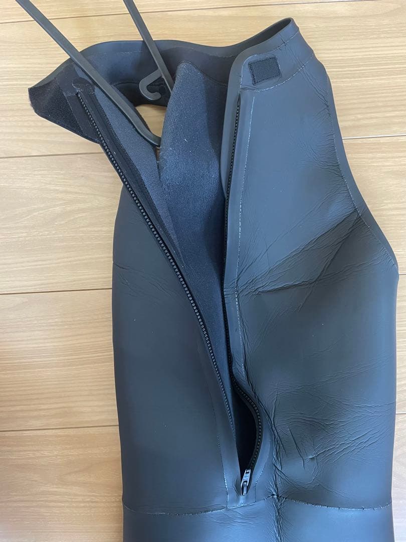 シロモトのトライアスロンウェットスーツ