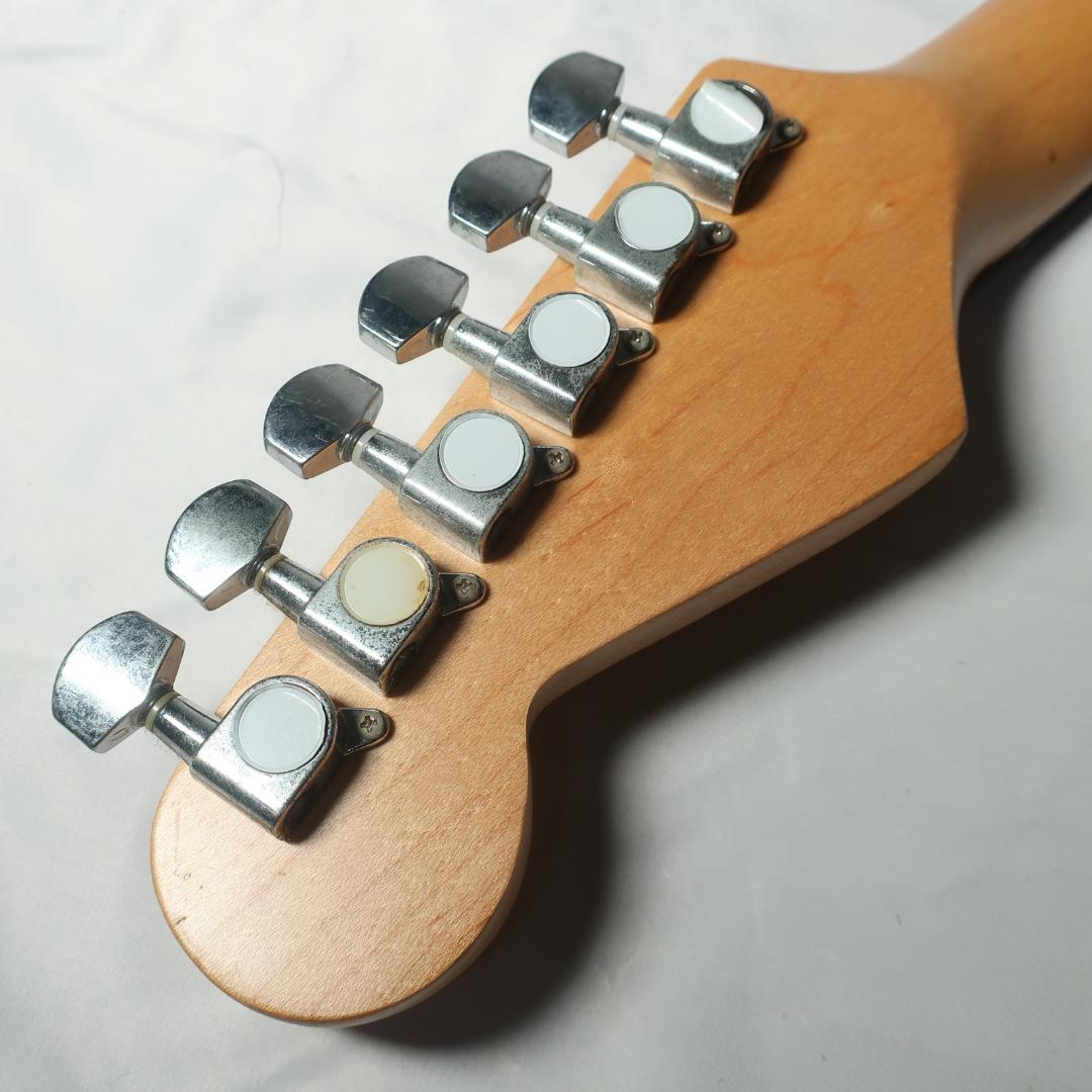 BUSKER'S エレキギター ストラトタイプ 3トーンサンバースト