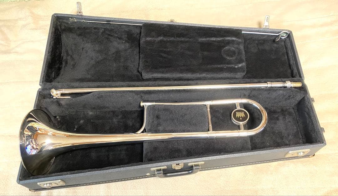 KING 2103 3B トロンボーン　Silver with case