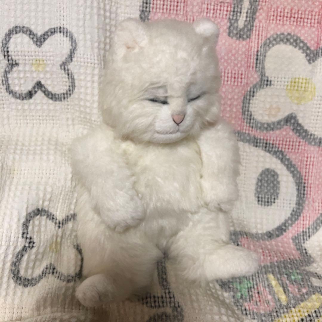 オリエンタルトーイ　ジョリーマンマ　シロネコ　眠り猫ぬいぐるみ　中古品