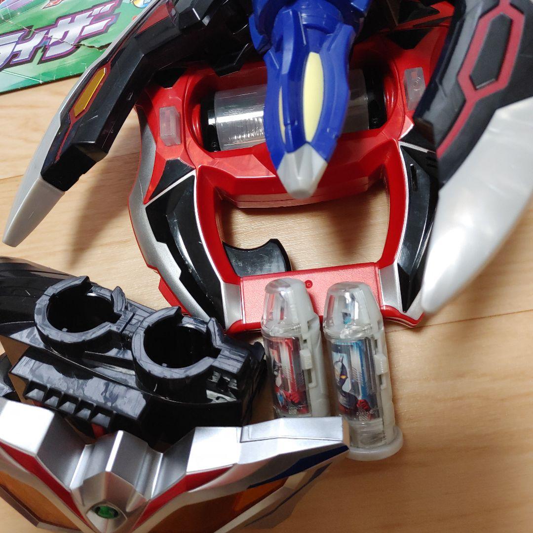 ウルトラマンジード DXジードクロー　ジードライザー　ゼロアイ