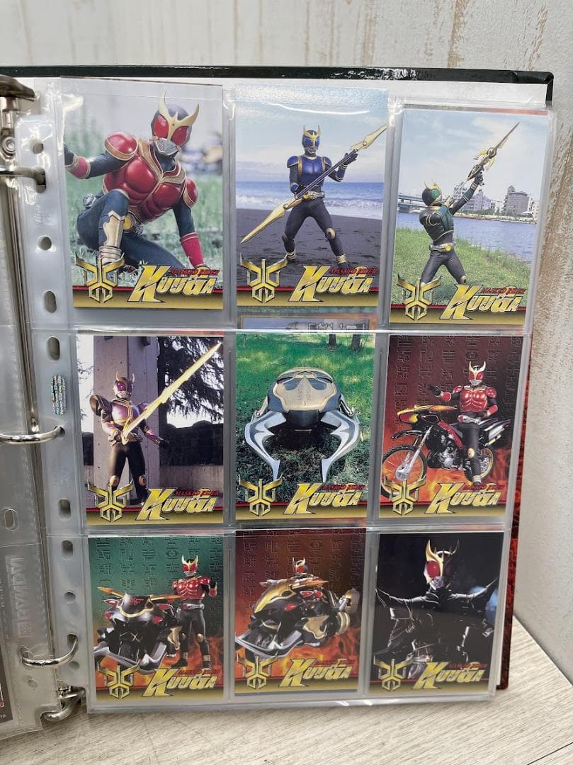 仮面ライダークウガ トレーディングコレクション バインダー カード175枚