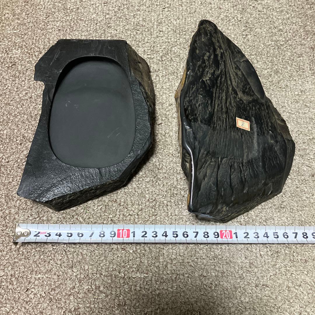 硯　龍渓石
