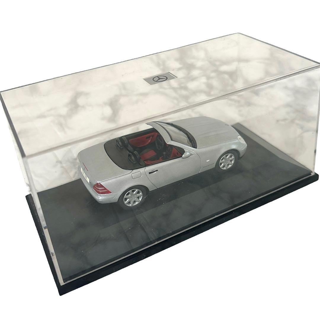【新品未使用】メルセデスベンツ❤ミニカー　1/43　SLK230　即購入可能