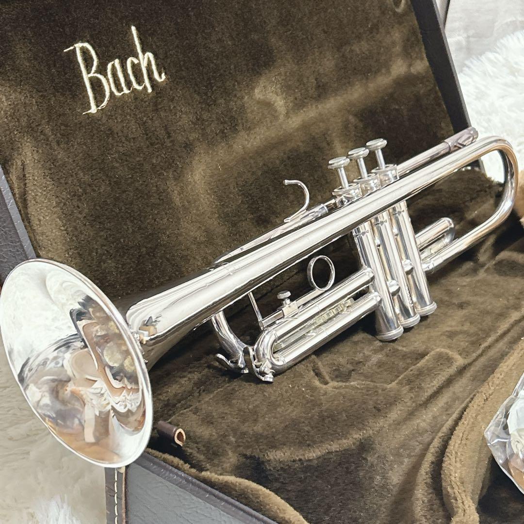 Bach バック TR-300 トランペット B♭ マウスピース付き　ケース