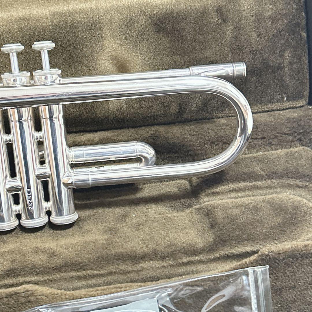 Bach バック TR-300 トランペット B♭ マウスピース付き　ケース
