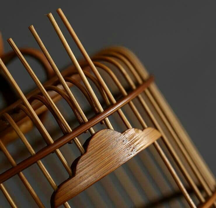 職業手作り 小型竹鳥かご. 竹かご.