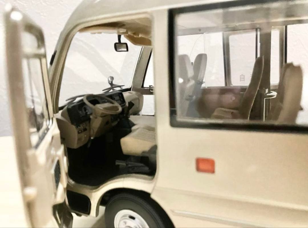 トヨタ　コースター　1/24ミニカー