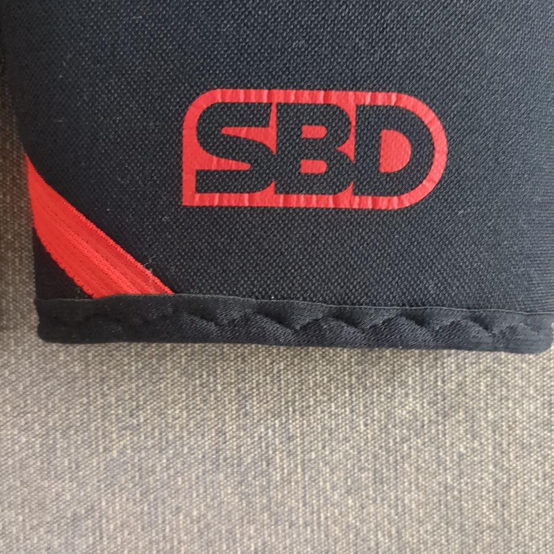 【美品】ＳＢＤニースリーブ　Ｍサイズ　試着のみ