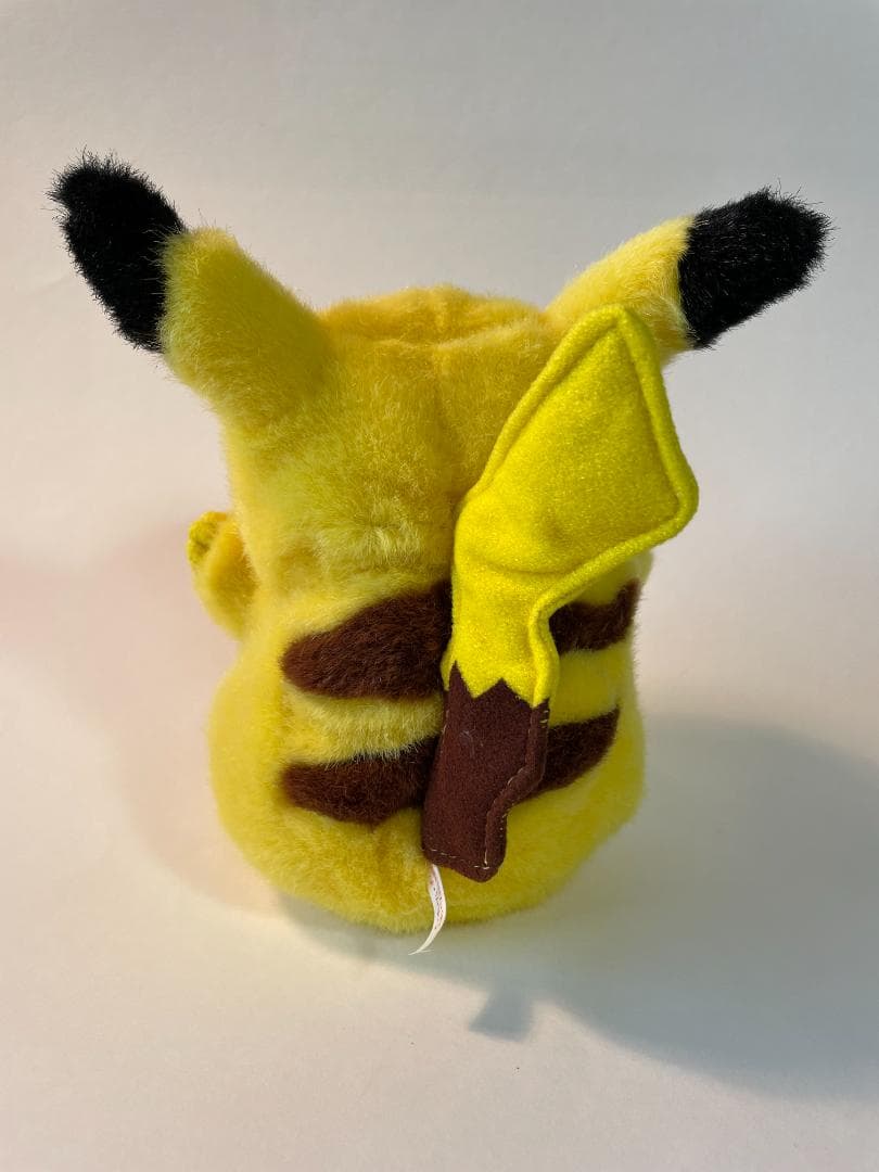 ★tomy にっこり 動くピカチュウ ぬいぐるみ★