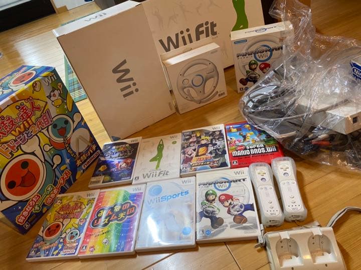 wii wiifit ニンテンドーds  スーパーファミコン　ソフト等
