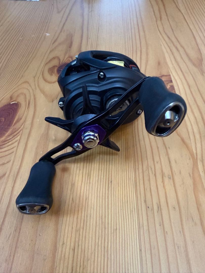 Daiwa ベイトリール　TATULA 100XHL 8.1