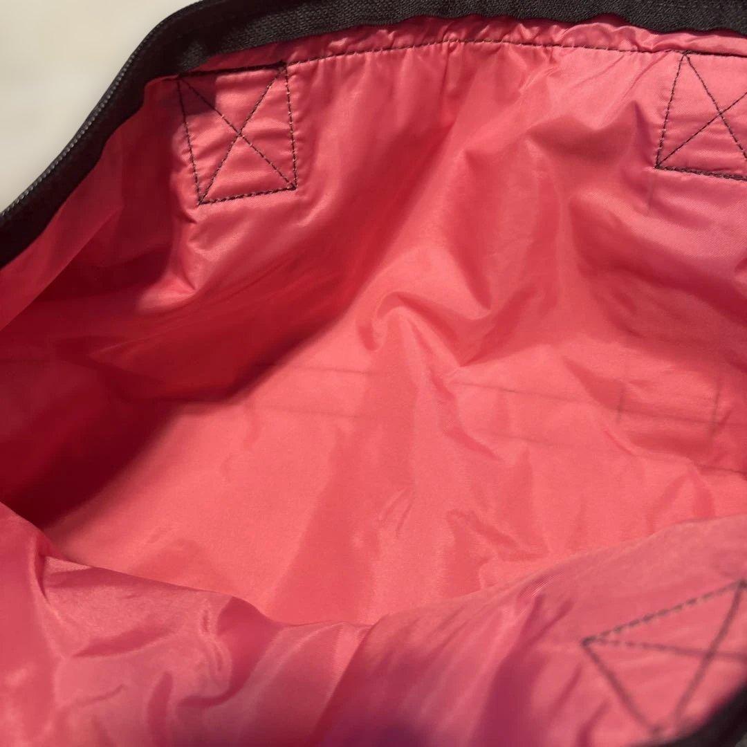 LeSportsac. バンビ柄　ボストンバッグ 約縦37x横50xマチ23