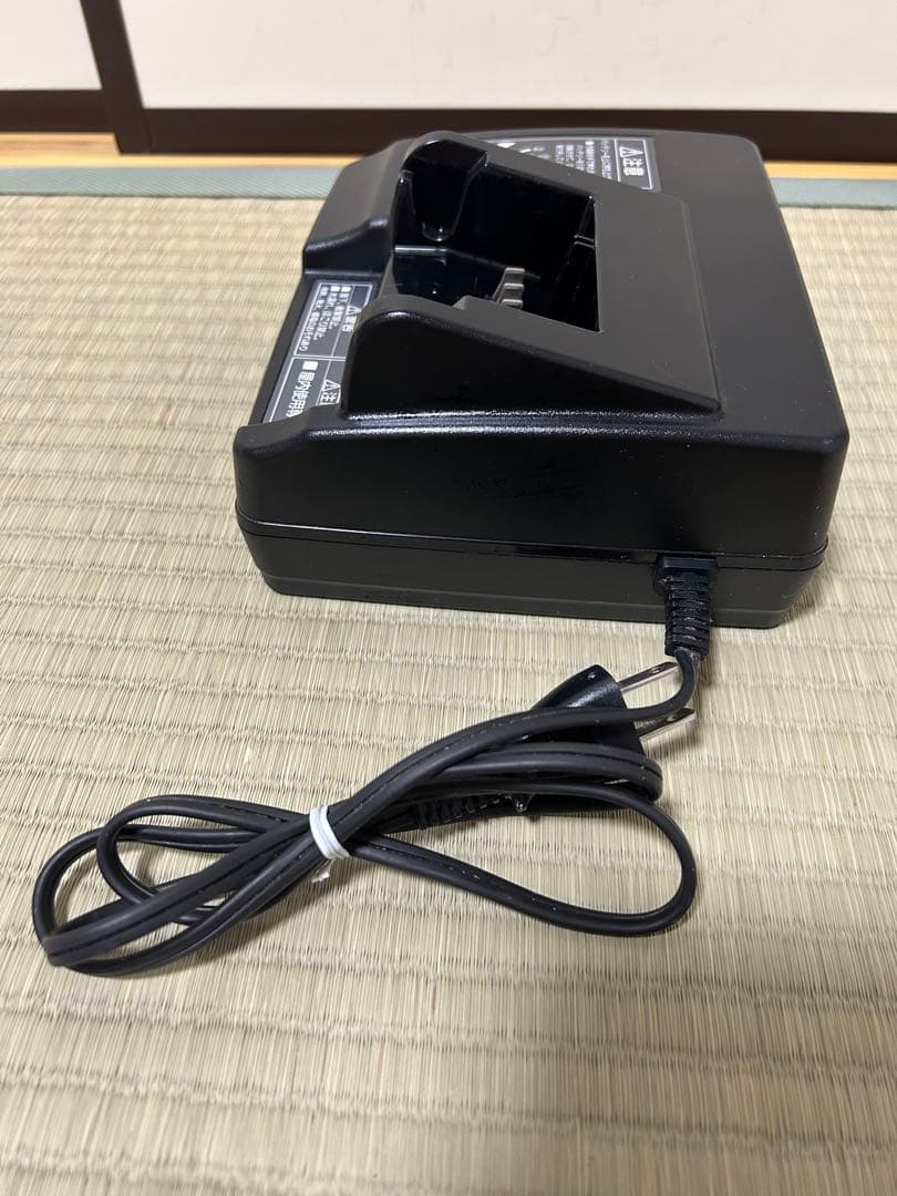 Panasonic バッテリー充電器 NKJ073Z
