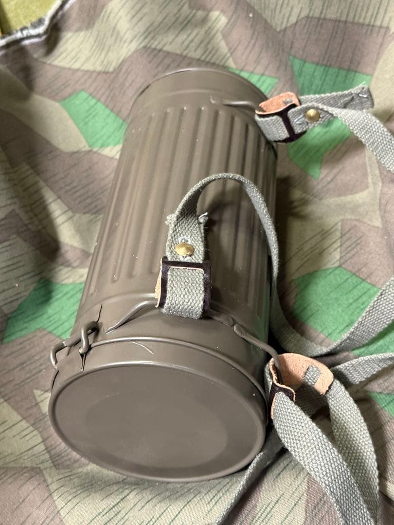 WWⅡ ドイツ軍 M38型ガスマスクコンテナセット（レプリカ）サバゲ　コスプレ