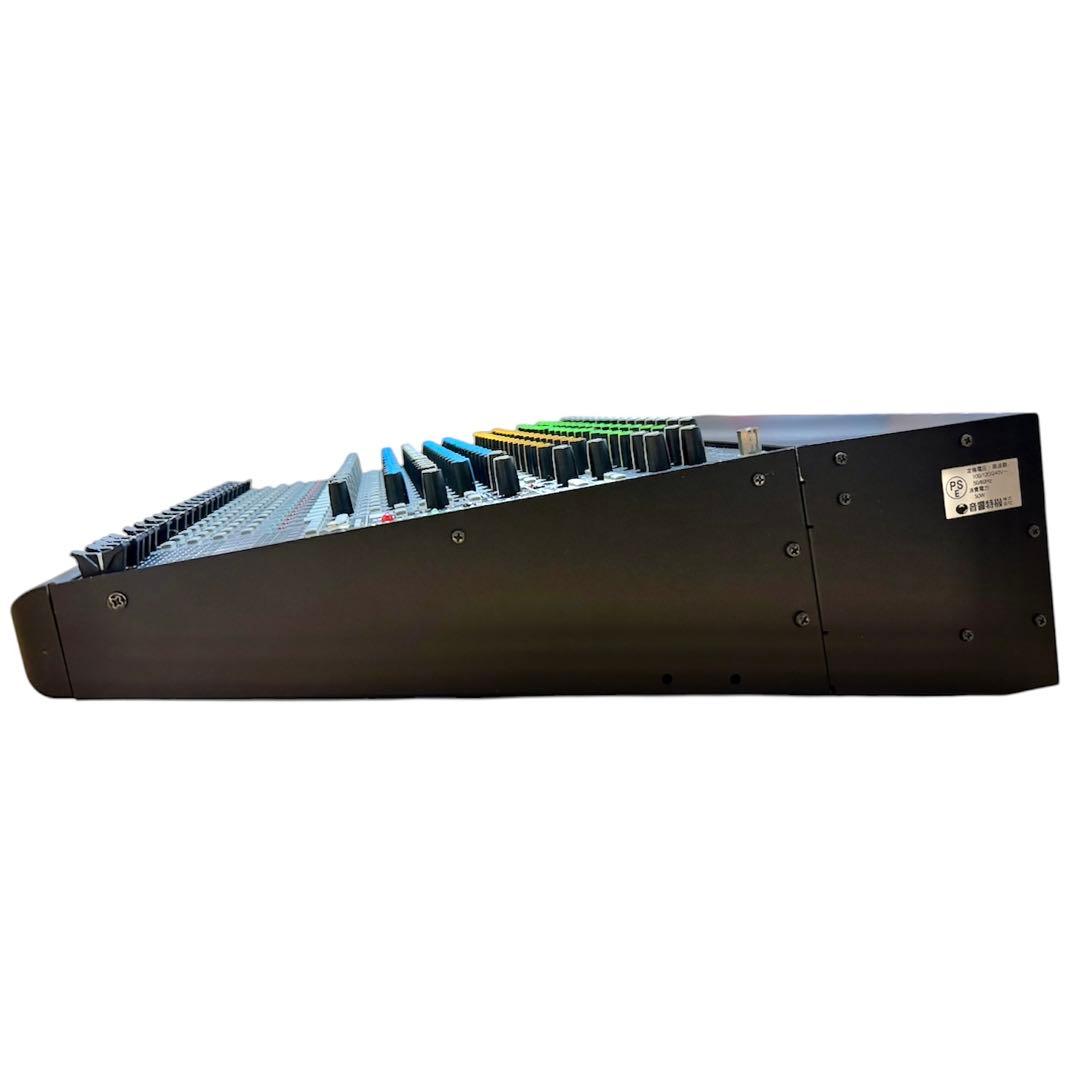 MACKIE 1604VLZ4【アナログミキサー】