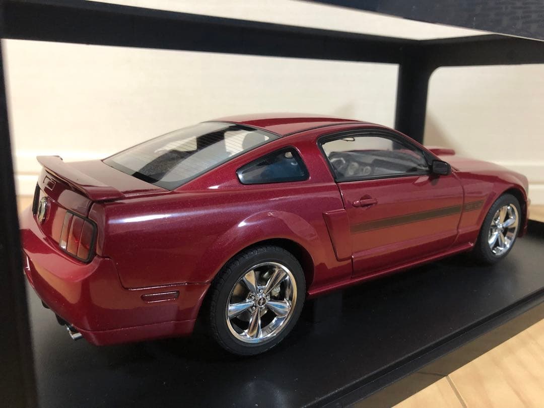 1/18 オートアート フォード マスタング GT クーペ 2007