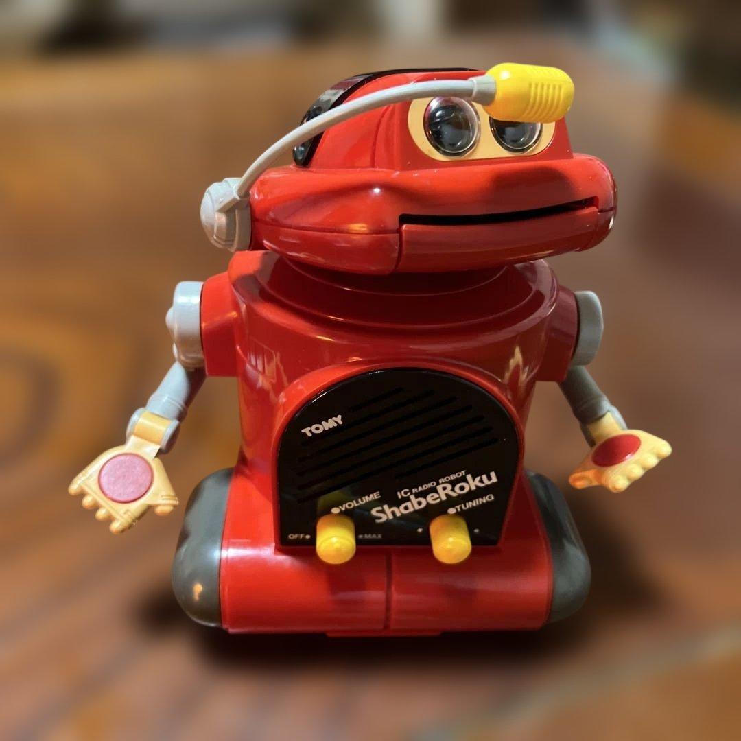 TOMY Shabekuro 赤いロボット