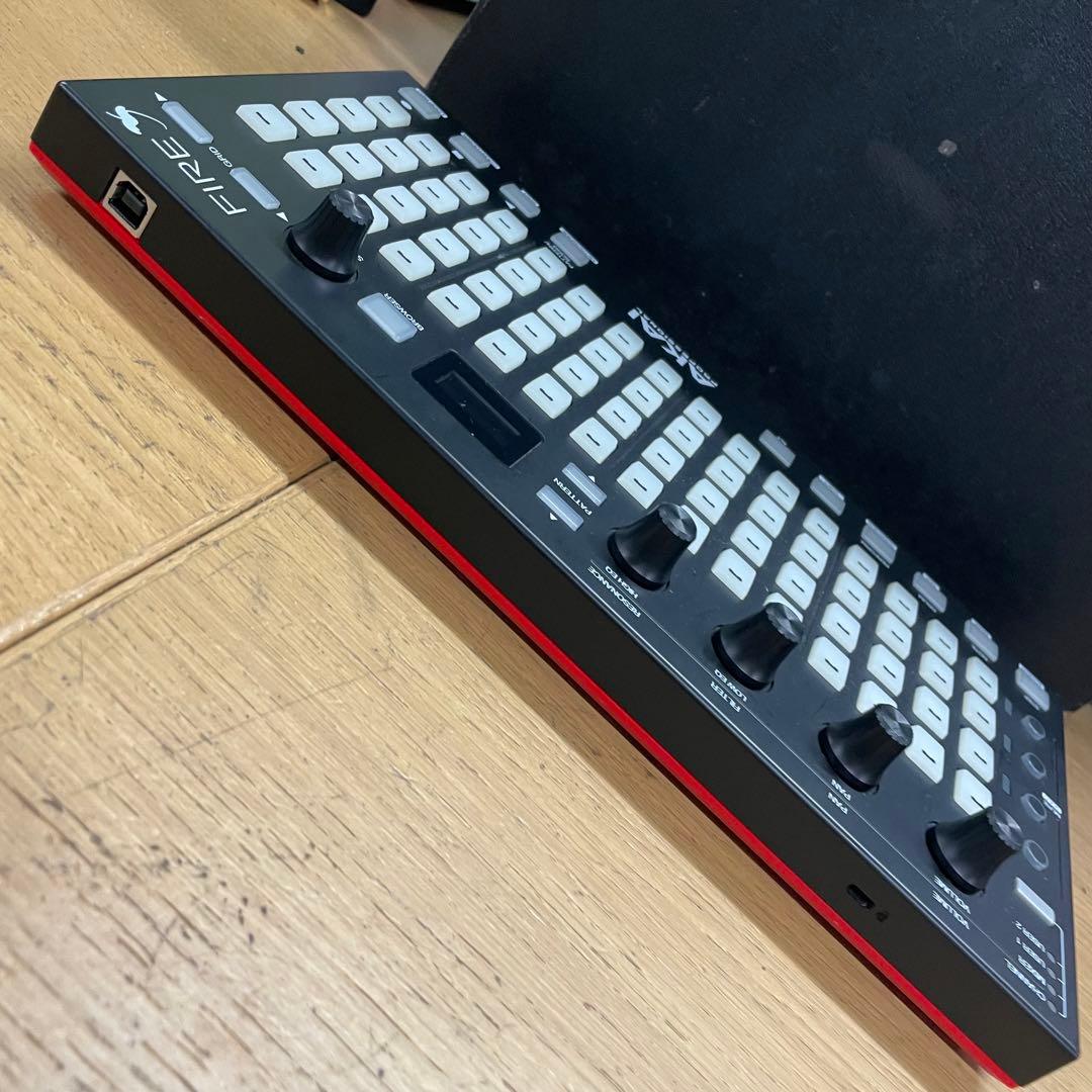 動作品 AKAI FIRE MIDIコントローラー FL studio