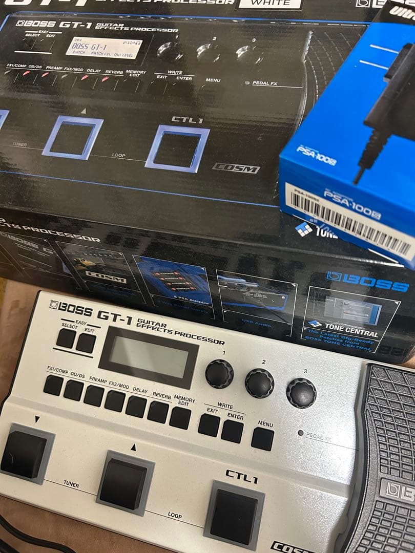 BOSS GT-1 2024限定色ホワイト　ギターエフェクター