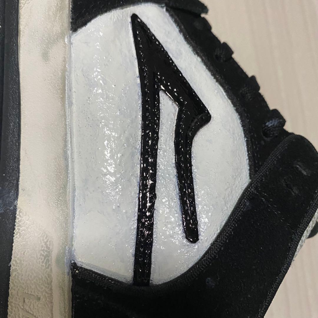 LAKAI TELFORD LOW 26.0 ※サイドにペイントあり