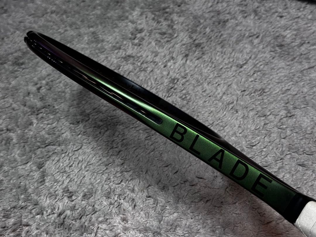 Wilson Blade V8 98 テニスラケット