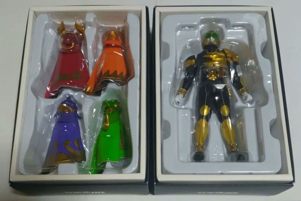 真骨彫製法 仮面ライダービースト マントセット