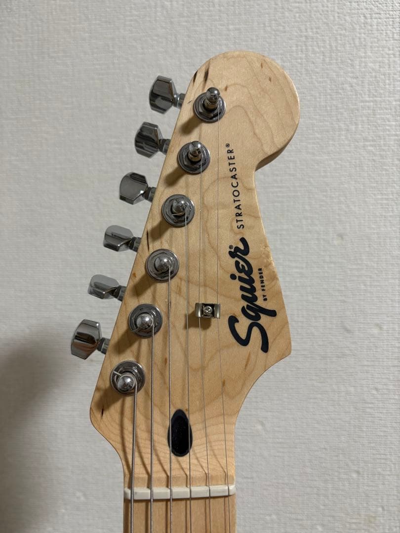 Squier Stratocaster ホワイト 本体・ソフトケース