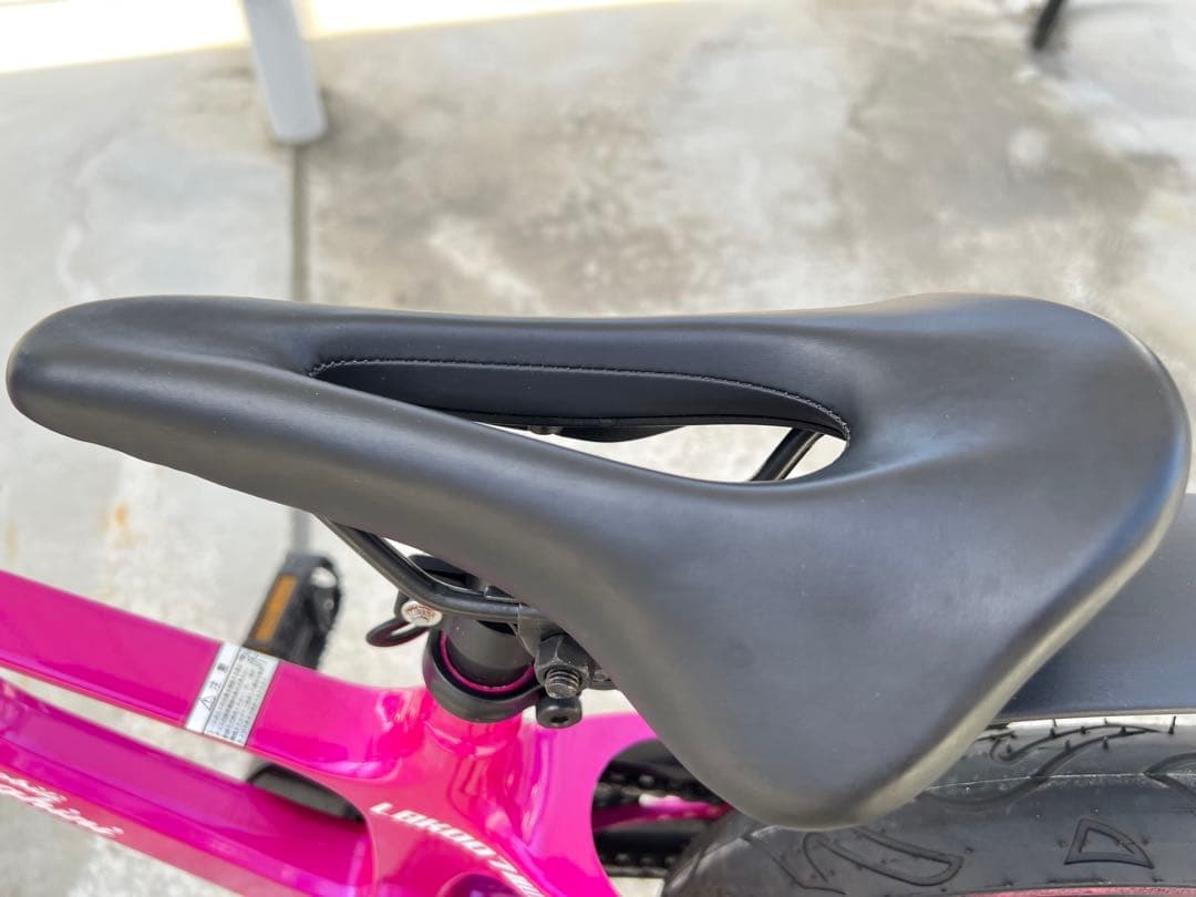 ランボルギーニ　子供自転車　14インチ　ピンク