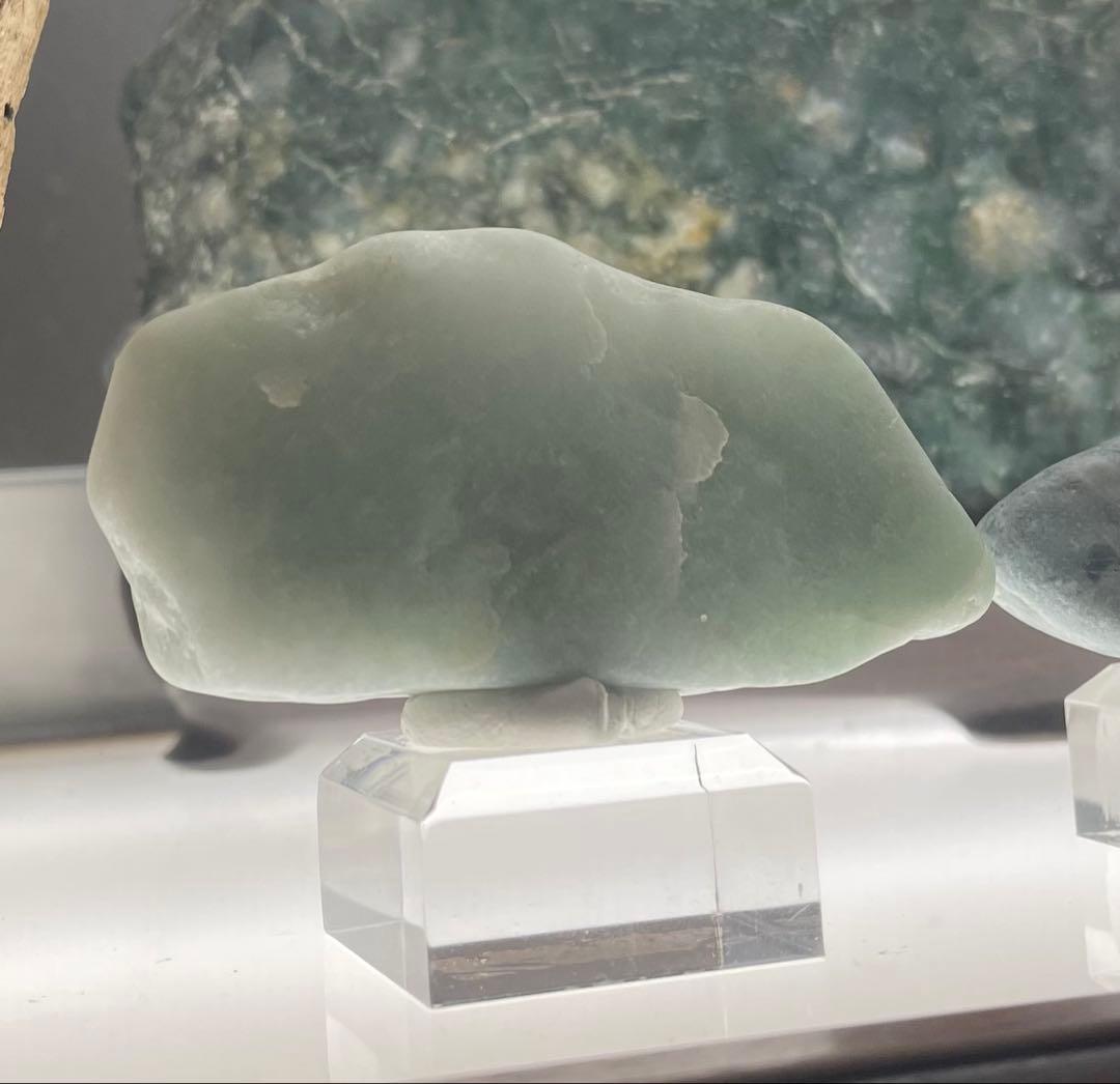 糸魚川　翡翠　原石　須沢　海石　ヒスイ　HISUI jade