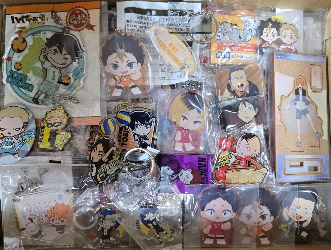 アニメグッズ　キャラクターグッズ　　 ハイキュー!!　まとめ売り　約350個
