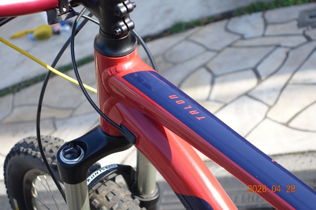 GIANT TALON2 140mm エアサスペンション SR SUNTOUR