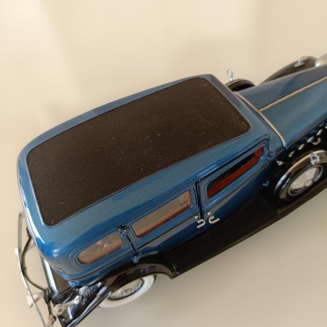 ダンバリーミント製 1932 Cadillac Fleetwood Sedan
