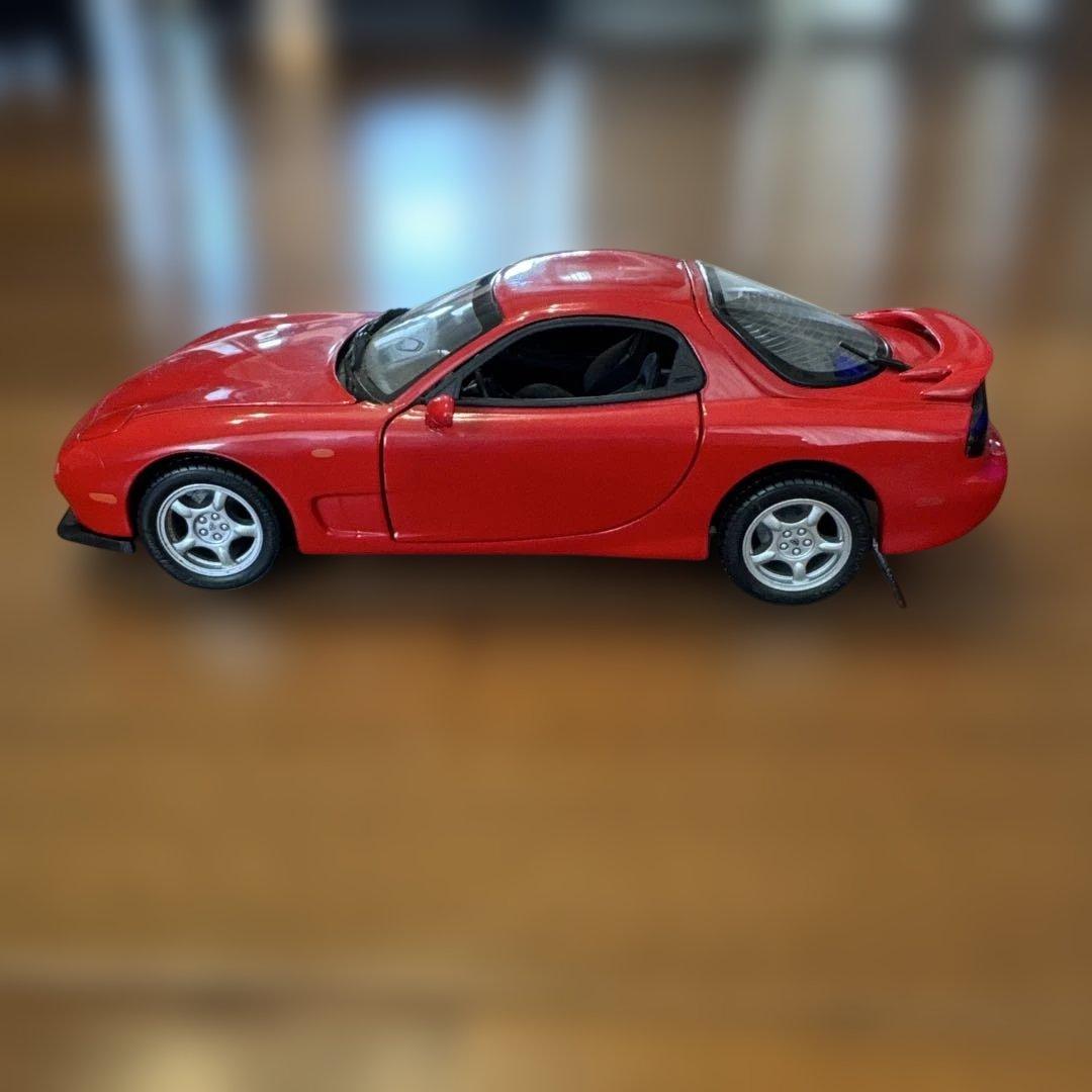 赤いRX-7クーペ ミニカー