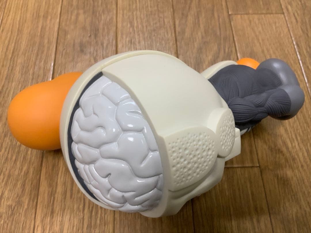 Original Fake×KAWS MILO 人体模型フィギュア ホワイト