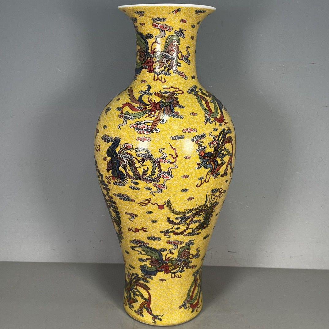 大清雍正黄釉五彩龍紋賞瓶  景徳鎮 陶磁器 装飾品 現代工芸品美術品 置物