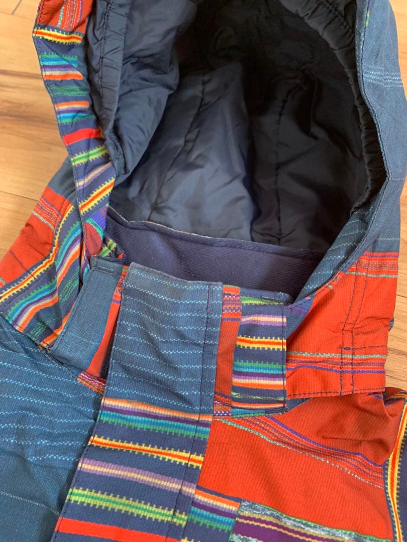 Burton 子供用スノーボードウェア パッチワーク