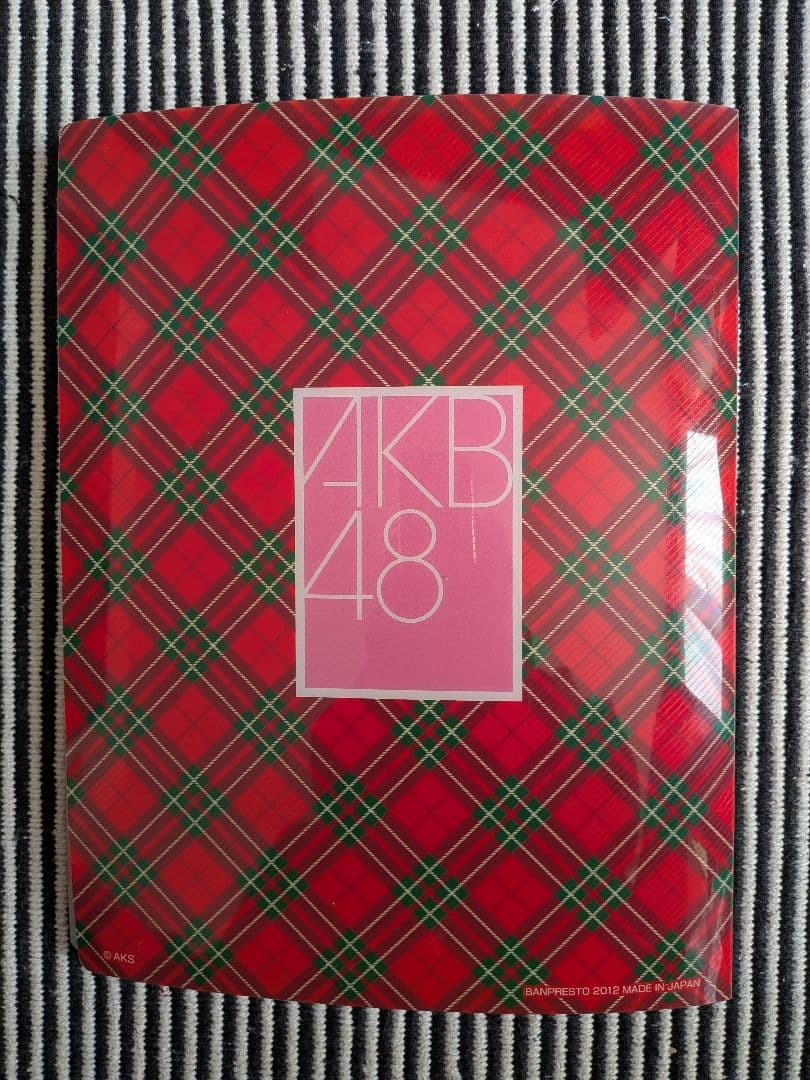 AKB48　クリアフォルダー+ピンナップポスター24枚セット