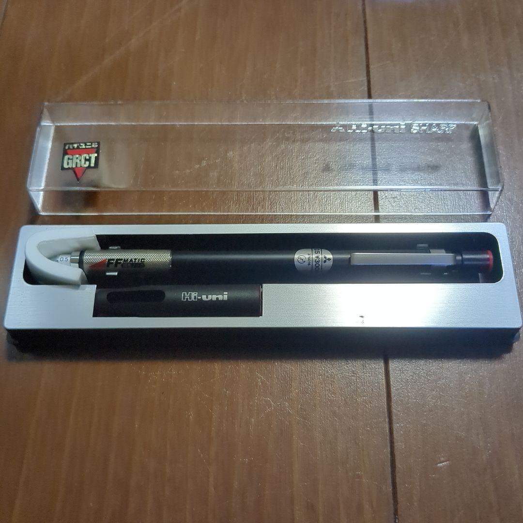 製図用 三菱 hi-uni M5-3051FF シャーペン ハイユニ 黒 指先