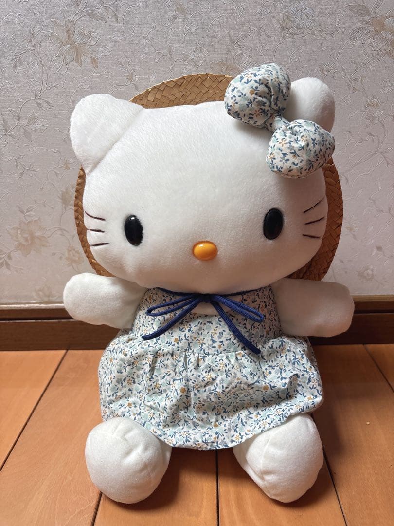 ⭐︎稀少⭐︎ハローキティ ぬいぐるみ 花柄ドレス　麦わら帽子