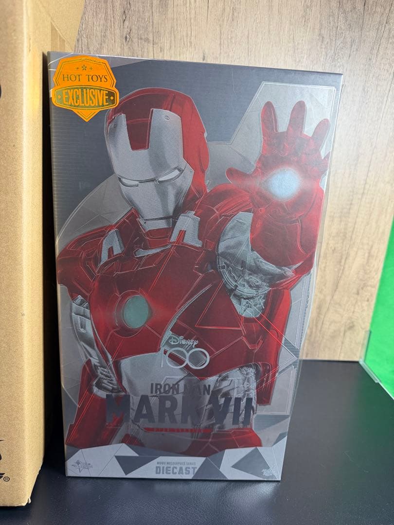 【開封品】ホットトイズ　アイアンマン　マーク7 ディズニー100 東京コミコン